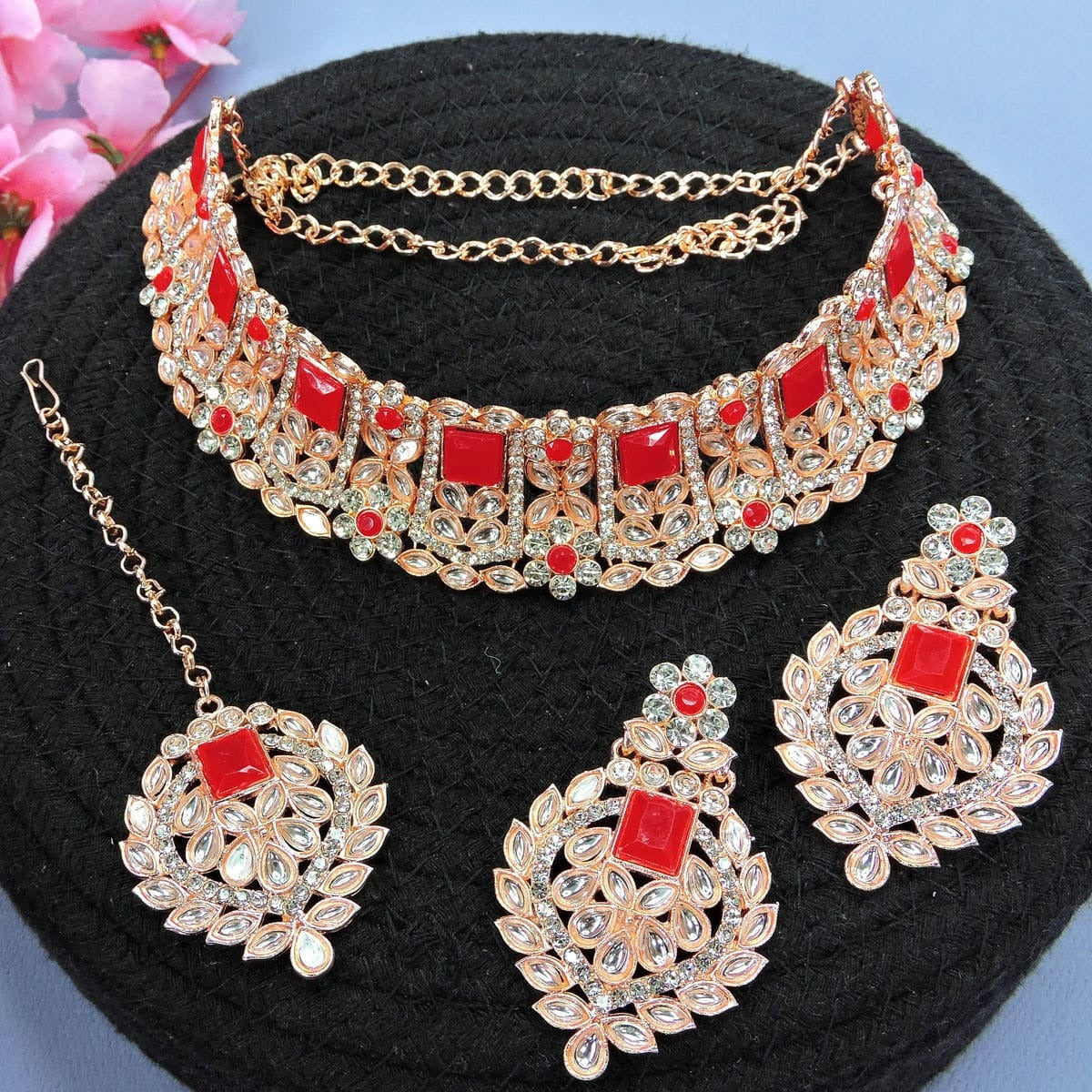 Alloy Choker Necklace Set In Red Colour NS1250026