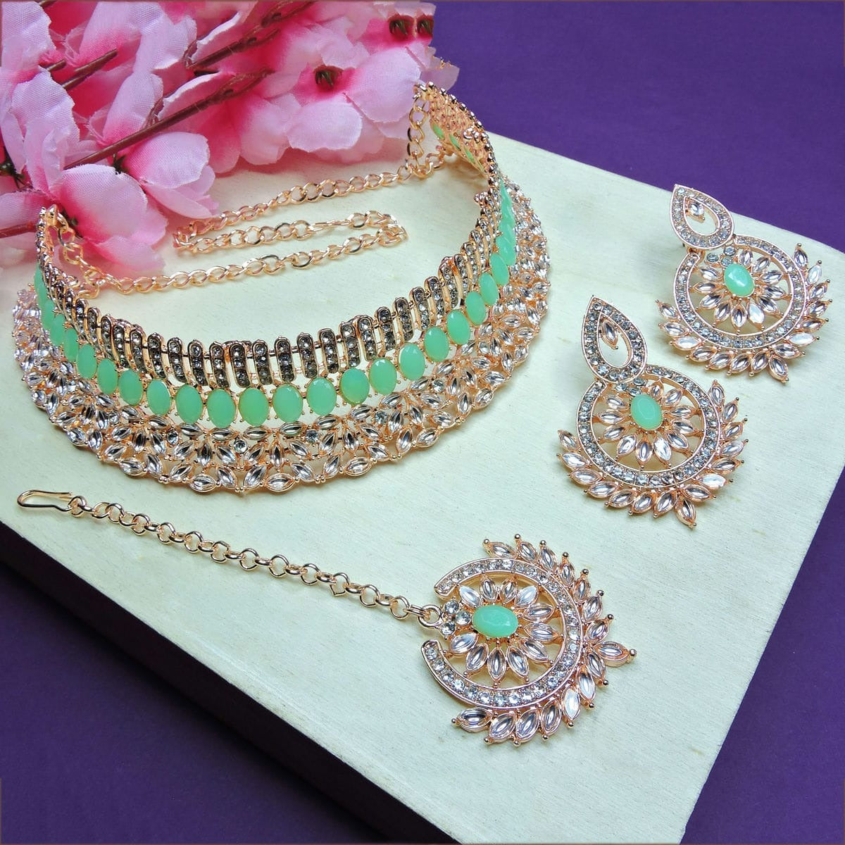 Alloy Choker Necklace Set In Sea Green Colour NS1250051