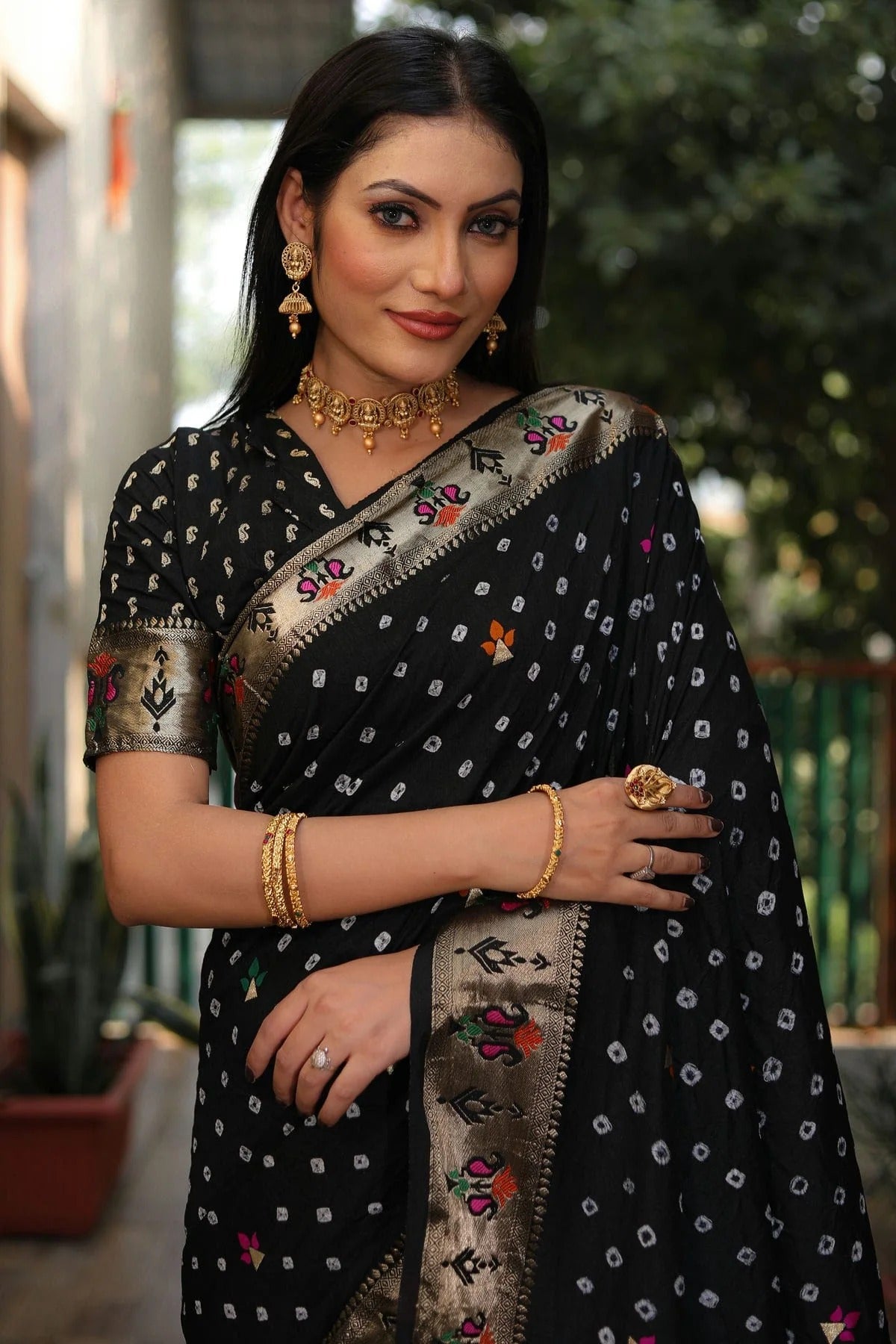 Black Colour Dola Silk Paithani Saree SD1110941 A