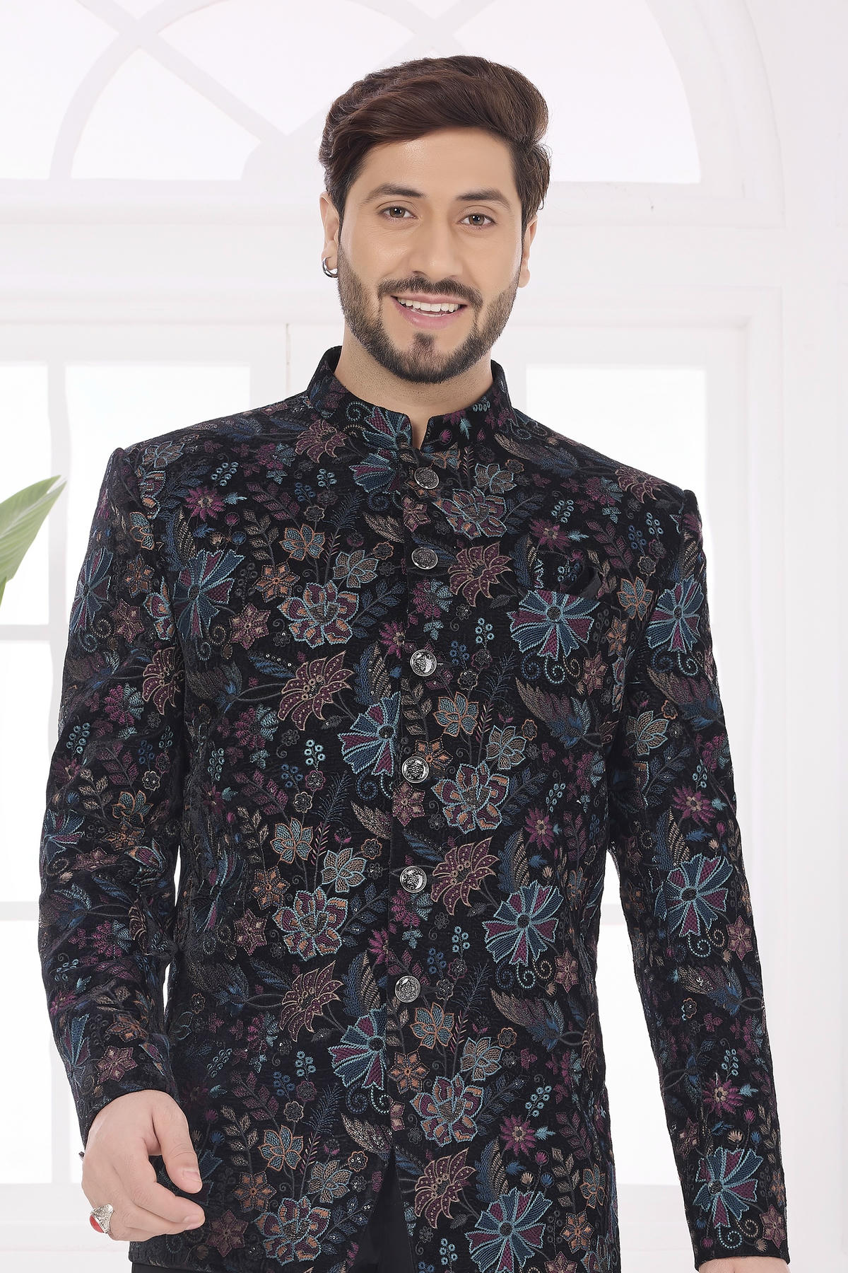 Black Colour Thread Work Embroidery Velvet Jodhpuri