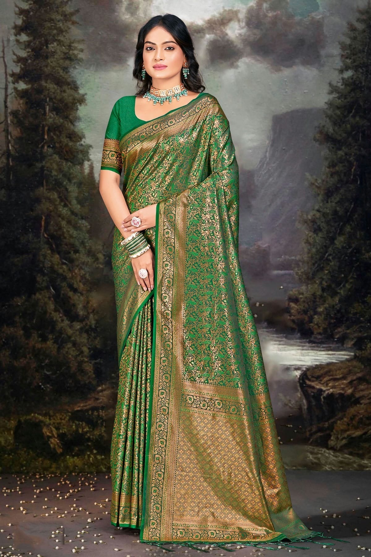 Green Colour Banarasi Silk Traditional Saree SD1102379