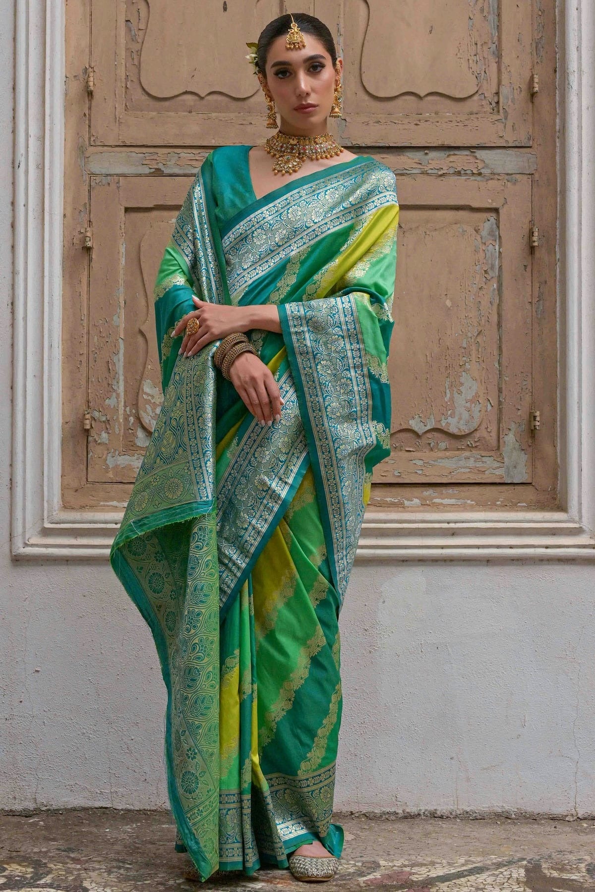 Green Colour Banarasi Silk Traditional Saree SD1260041 B