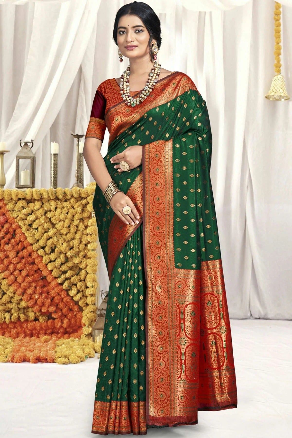 Green Colour Silk Traditional Saree SD1102567