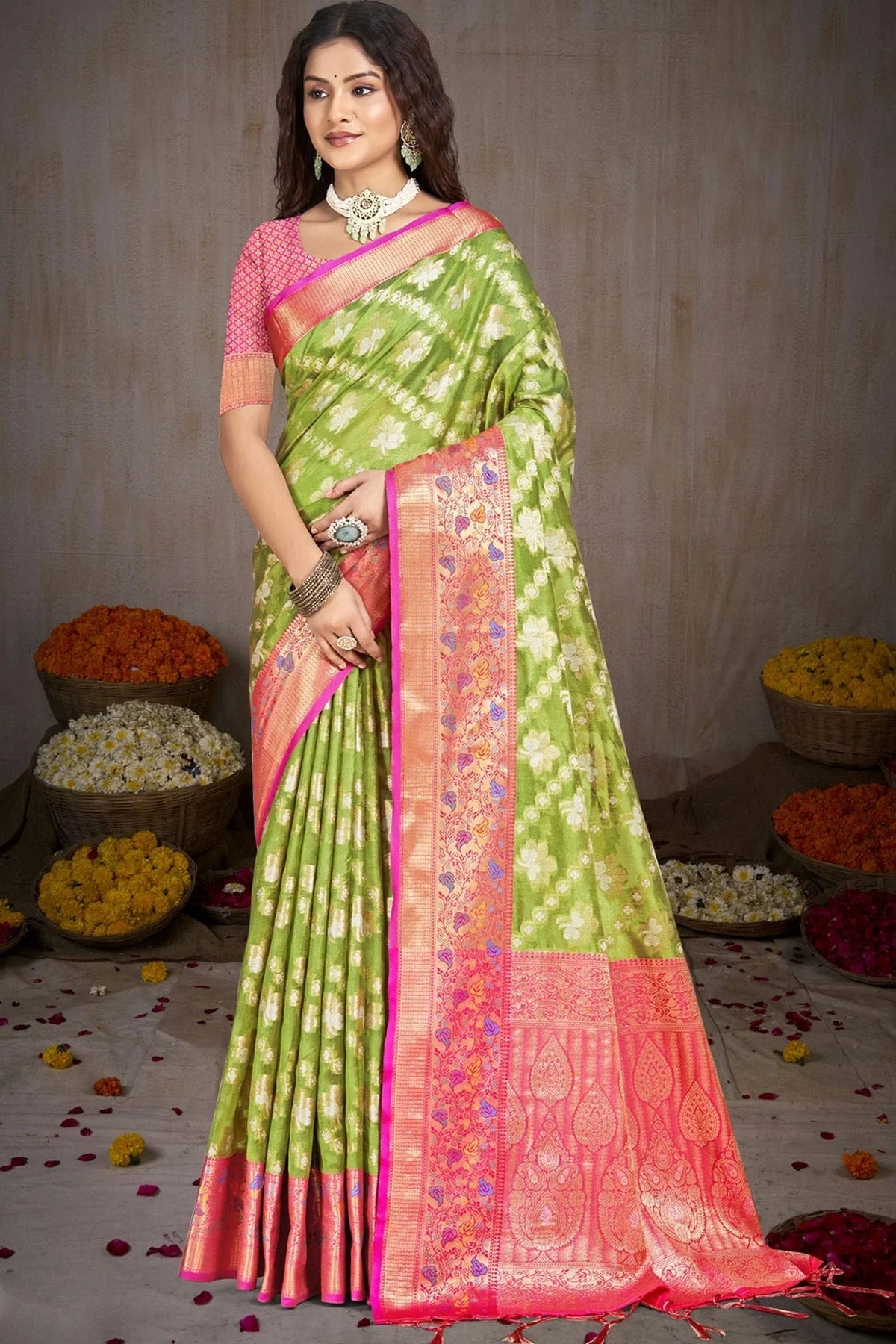 Light Green Colour Silk Traditional Saree SD1102734