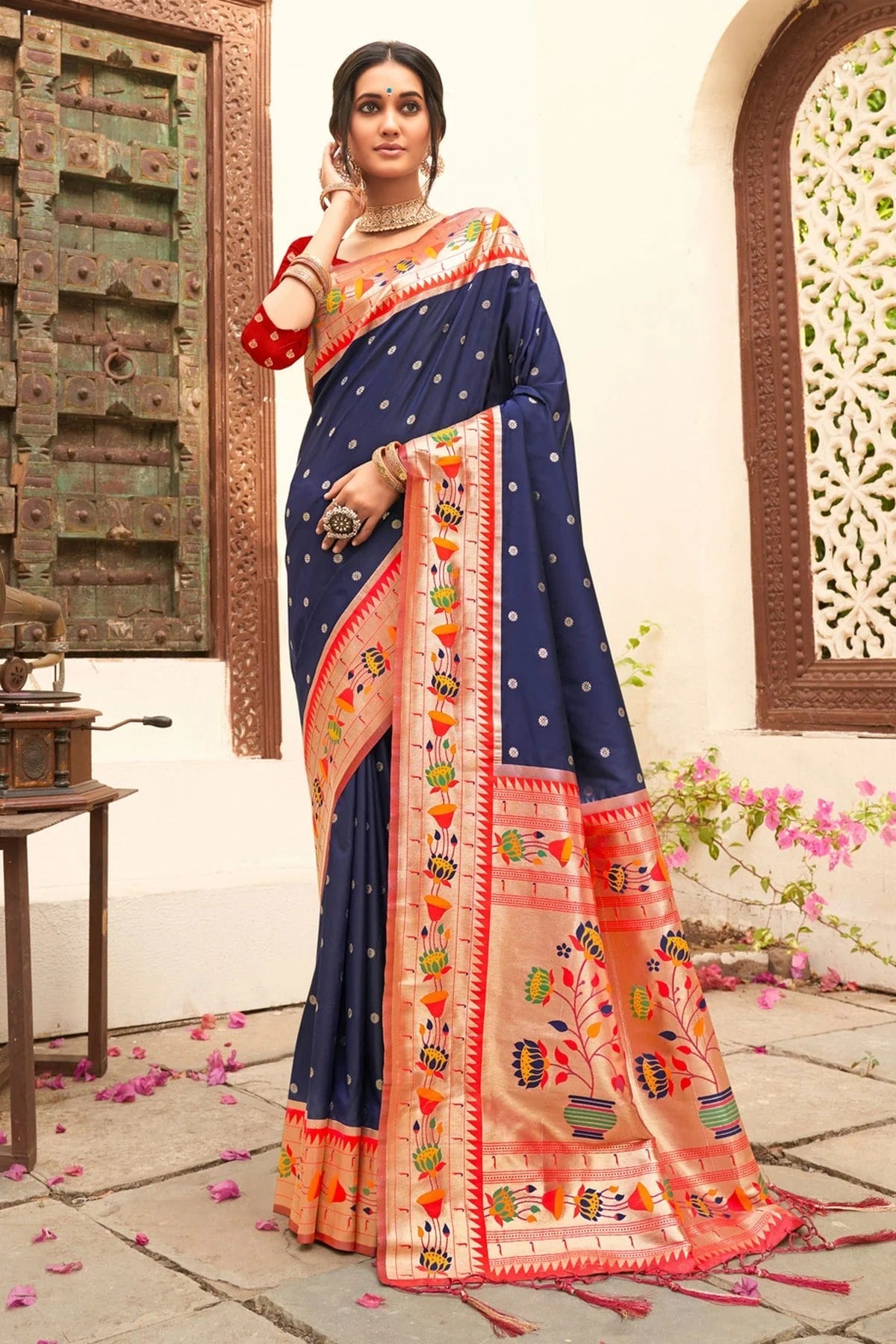 Navy Blue Colour Woven Work Paithani Silk Saree SD1101402