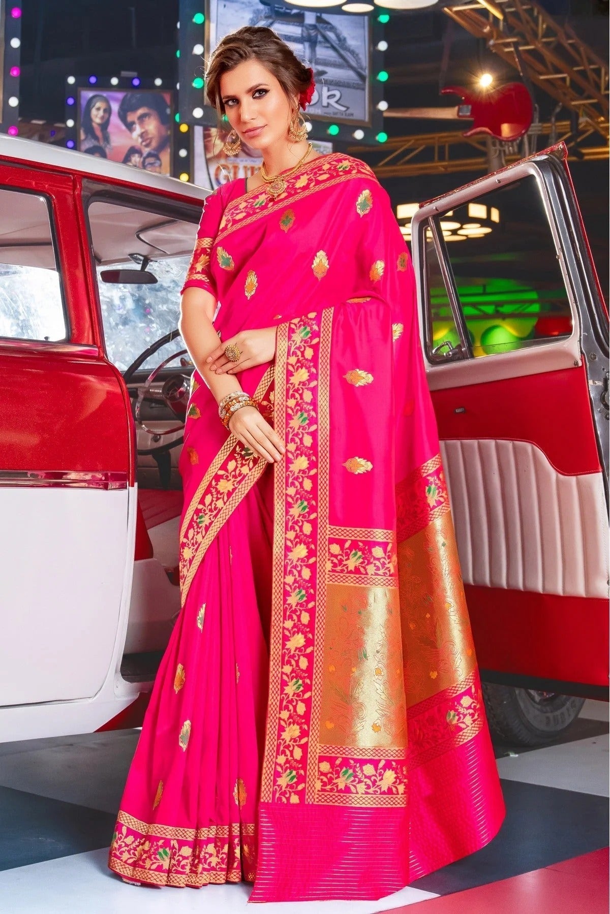 Pink Colour Jacquard Silk Traditional Saree SD1100092