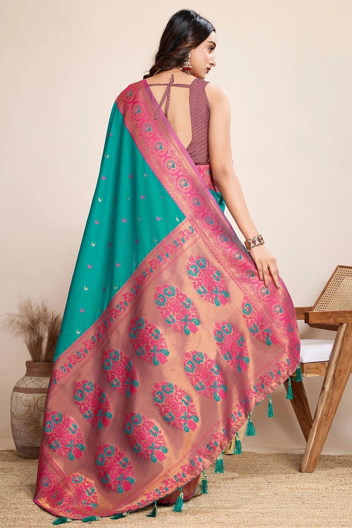 Rama Green Colour Jacquard Silk Traditional Saree SD1112098 A