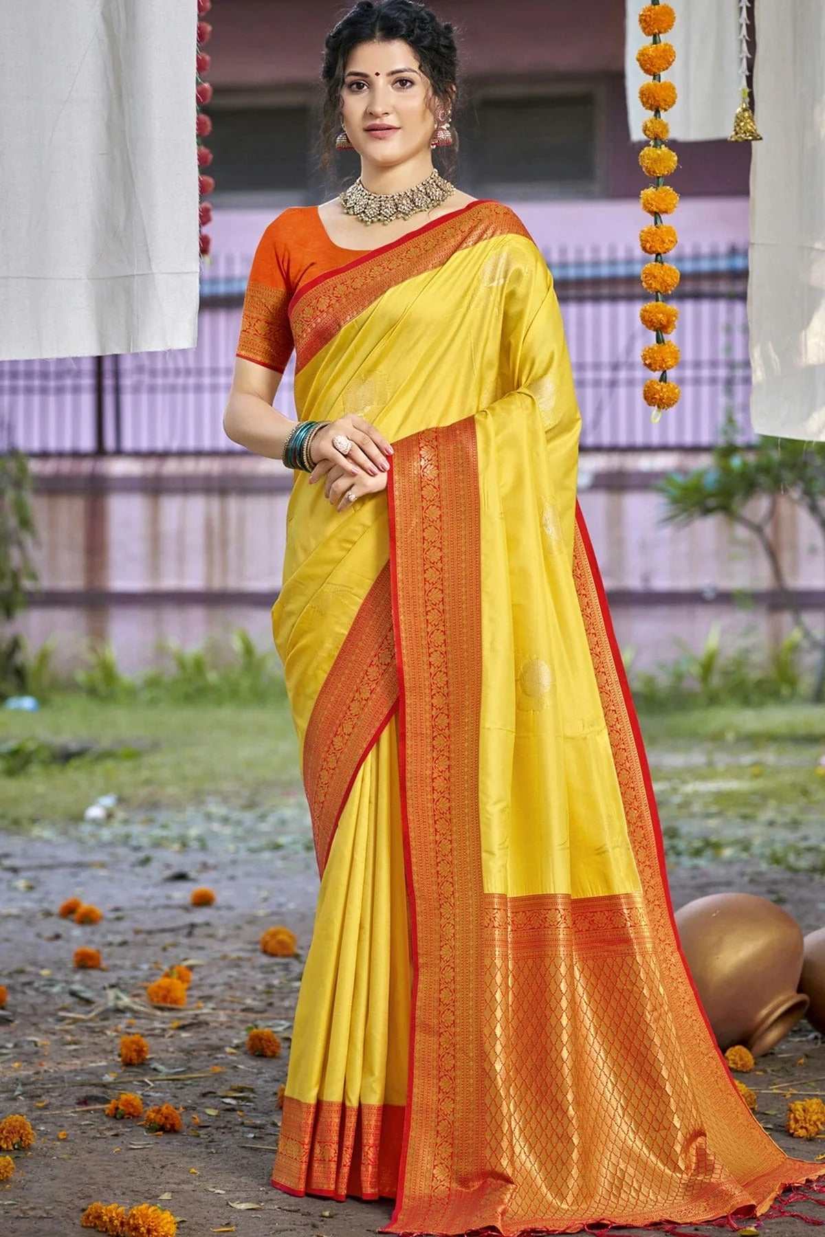 Yellow Colour Silk Woven Work Traditional Saree SD1102844
