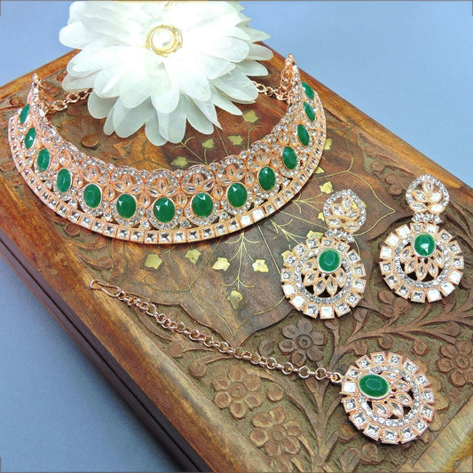 Alloy Choker Necklace Set In Green Colour NS1250062