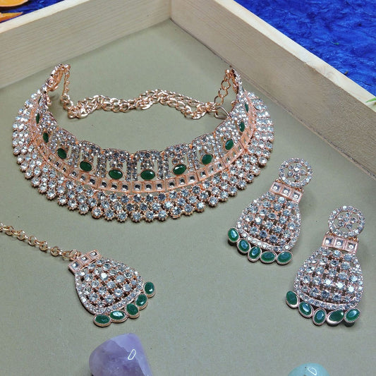 Alloy Choker Necklace Set In Green Colour NS1250088