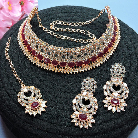 Alloy Choker Necklace Set In Maroon Colour NS1250115