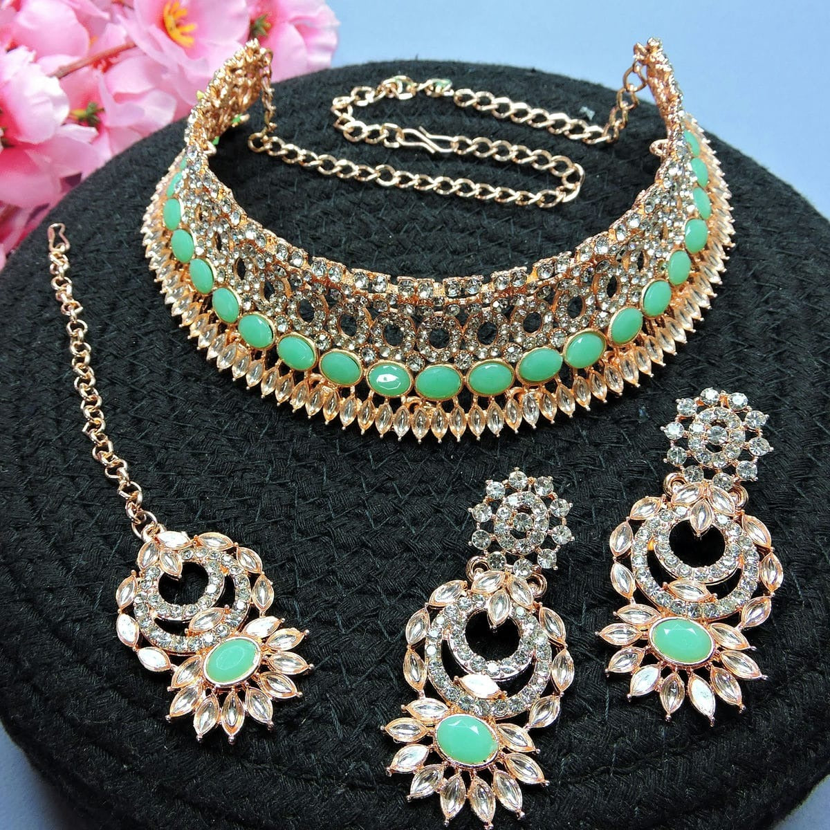 Alloy Choker Necklace Set In Sea Green Colour NS1250116