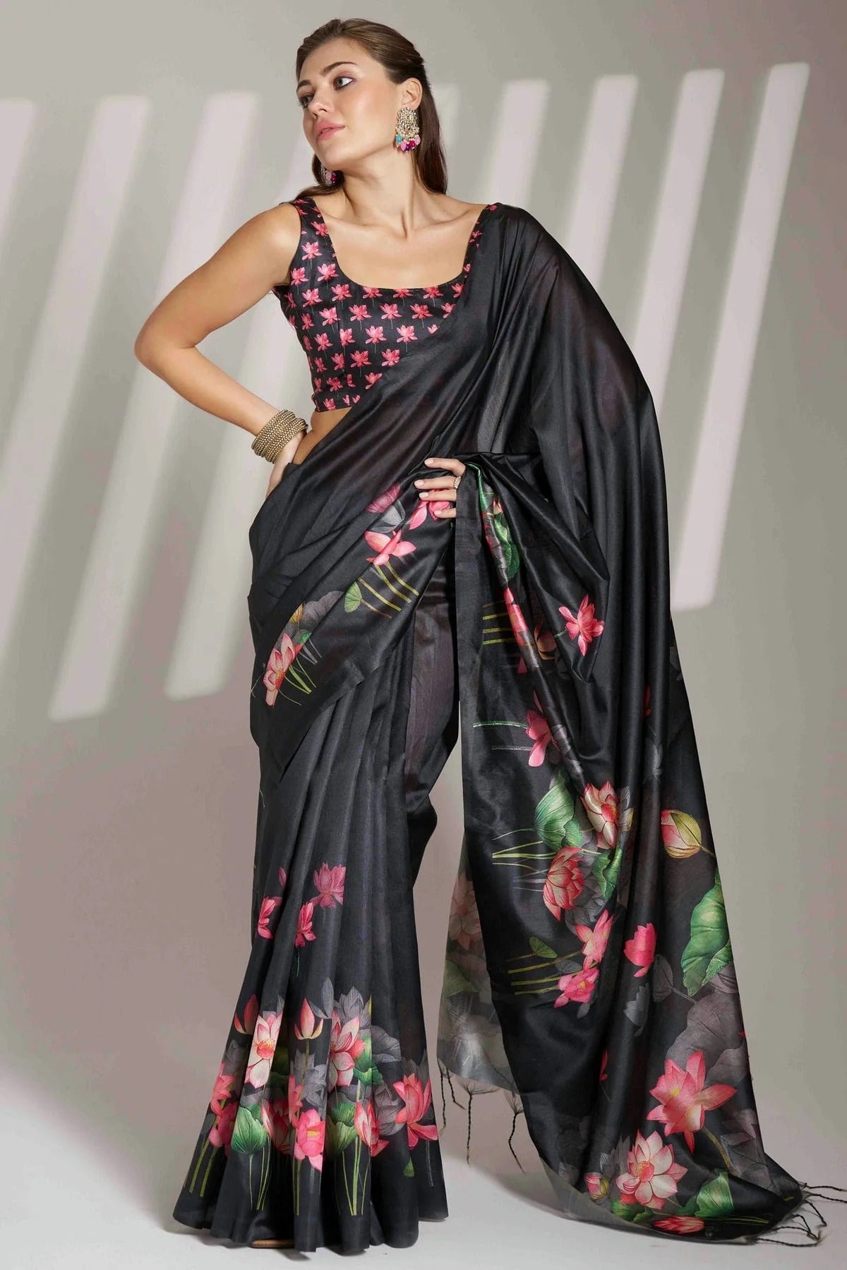 Black Colour Linen Printed Saree SD1112839