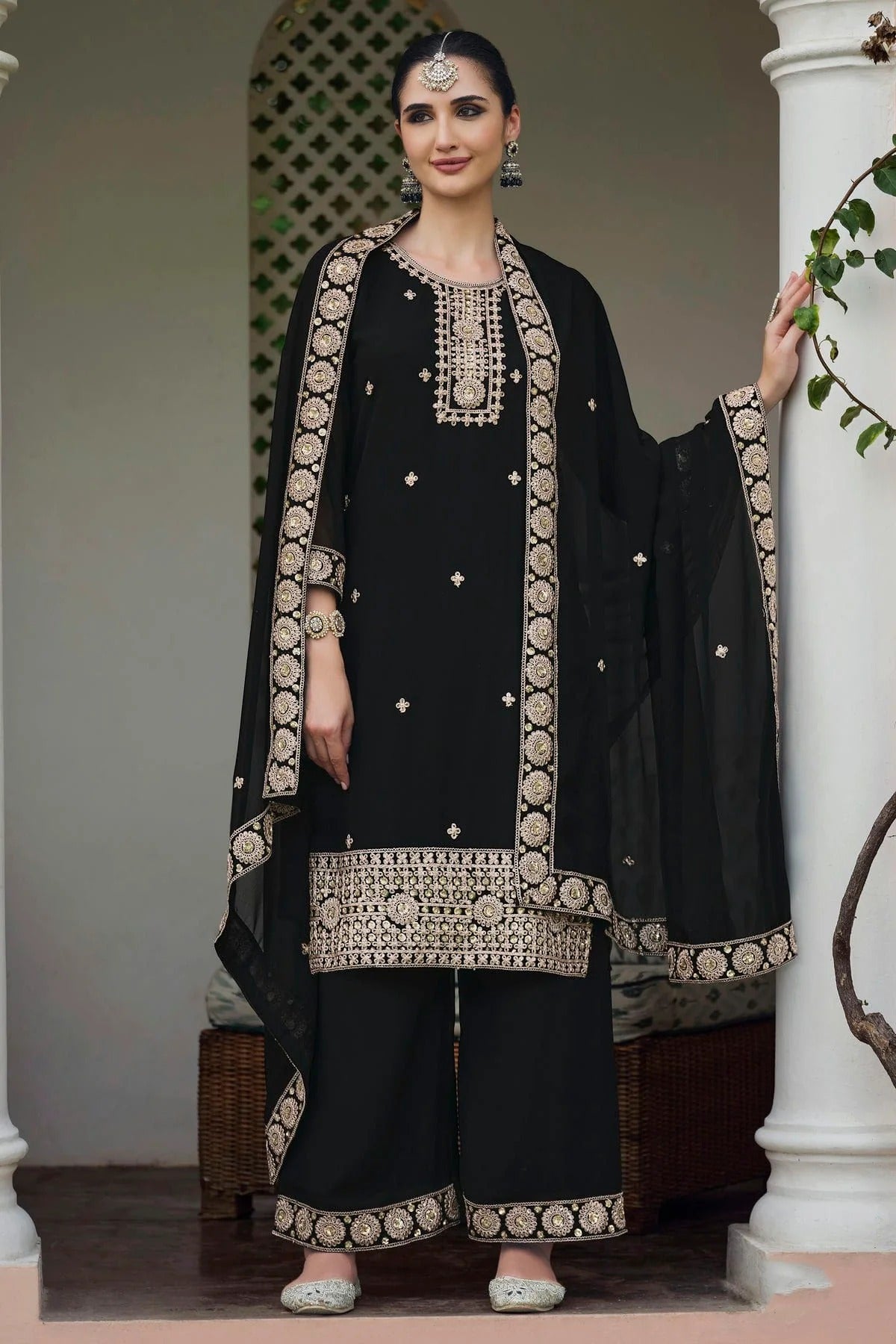 Black Colour Semi Stitched Georgette Palazzo Pant Suit SM1140302
