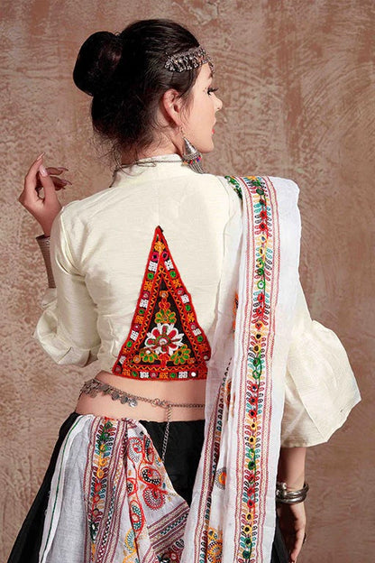 Black Colour Taffeta Silk Navratri Lehenga Choli LC1240080 B