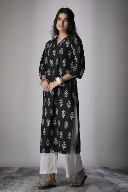 Cambric Cotton Digtial Printed Stitched Kurti In Black Colour