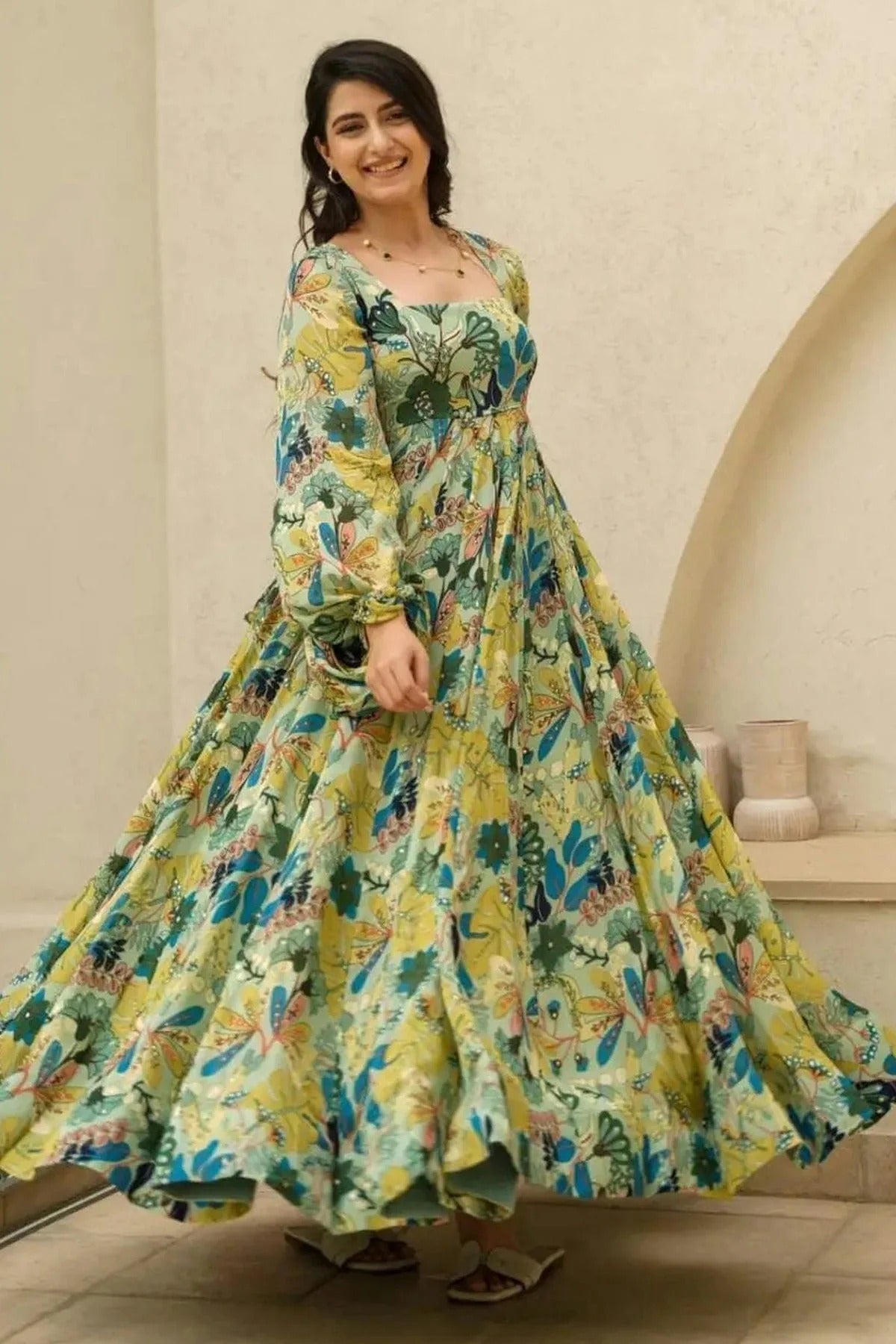 Chinon Readymade Long Gown GW1110564 B