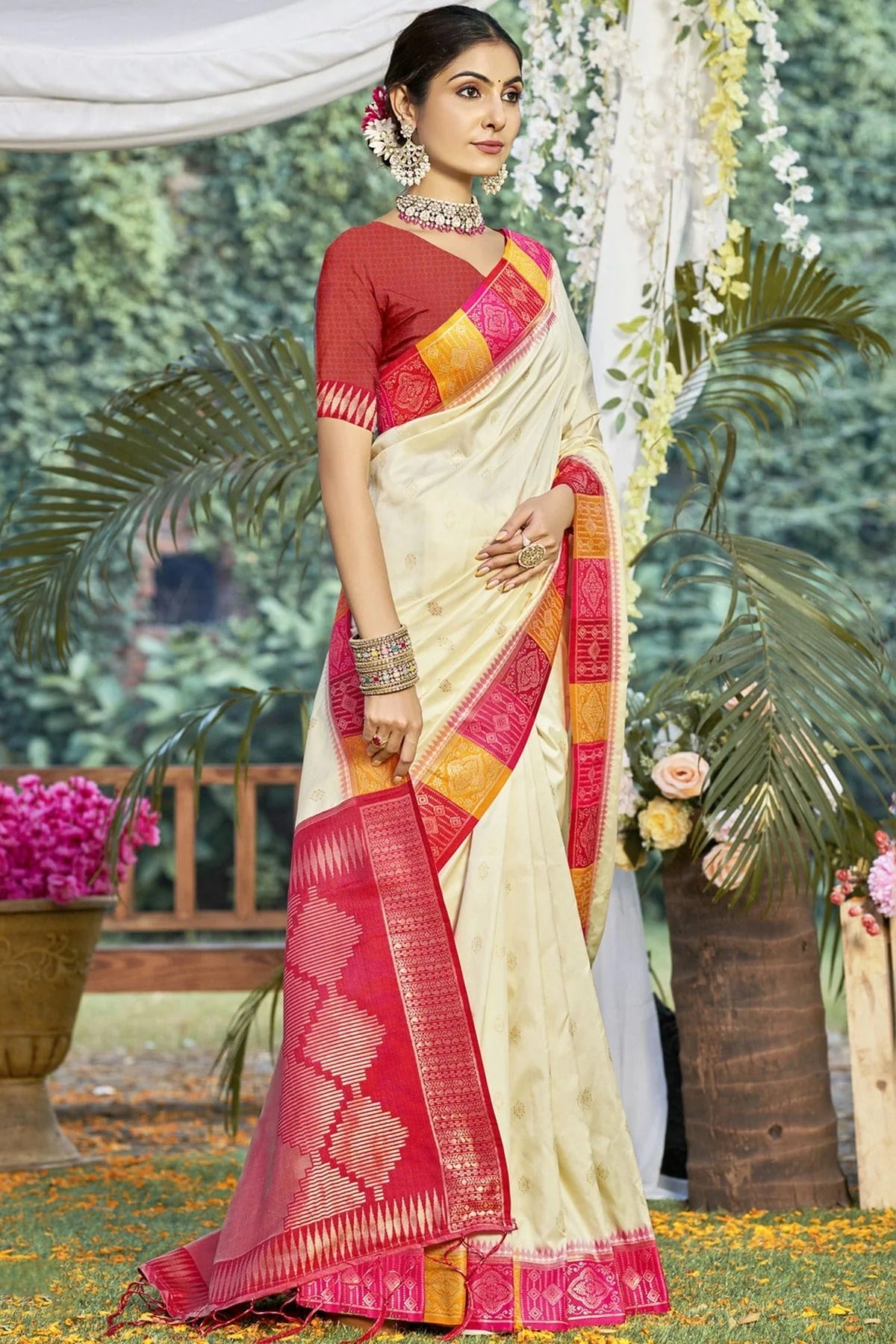 Cream Colour Silk Woven Work Traditional Saree SD1102807