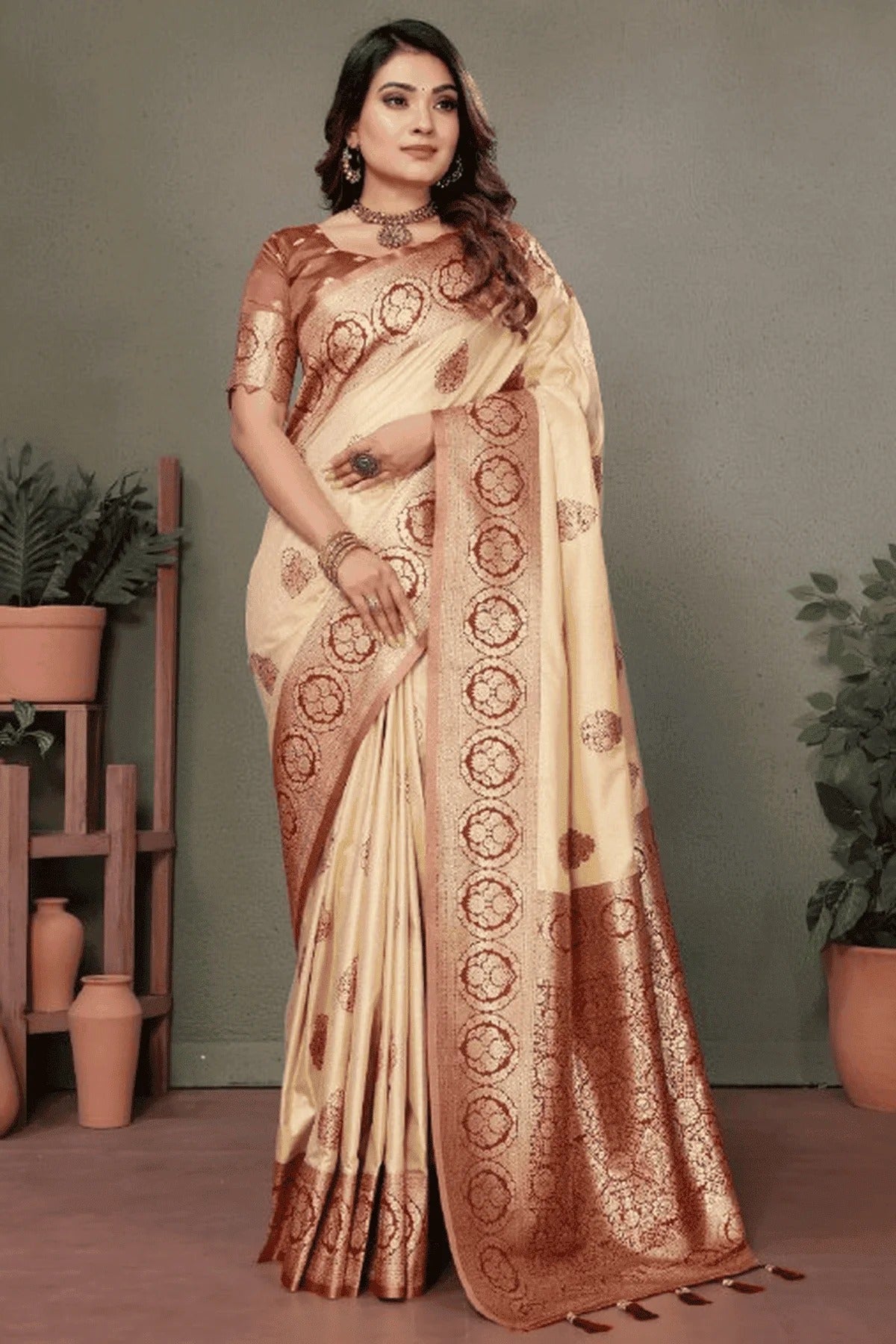 Cream Colour Woven Work Viscose Silk Traditional Saree SD1250262