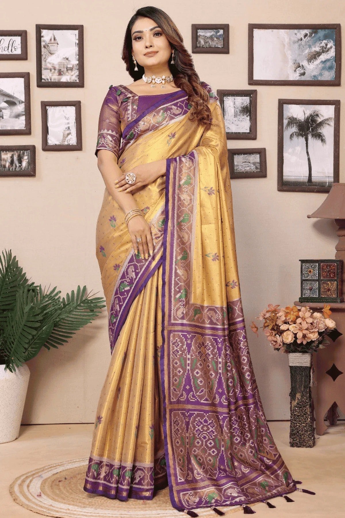 Gold Colour Woven Work Pure Banarasi Tissue Silk Traditional Saree SD1250294