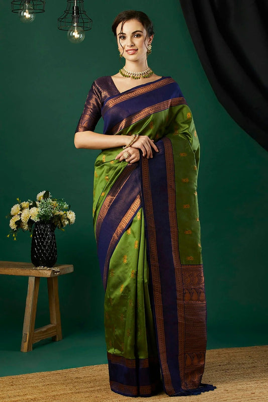Green Colour Banarasi Silk Traditional Saree SD1112123