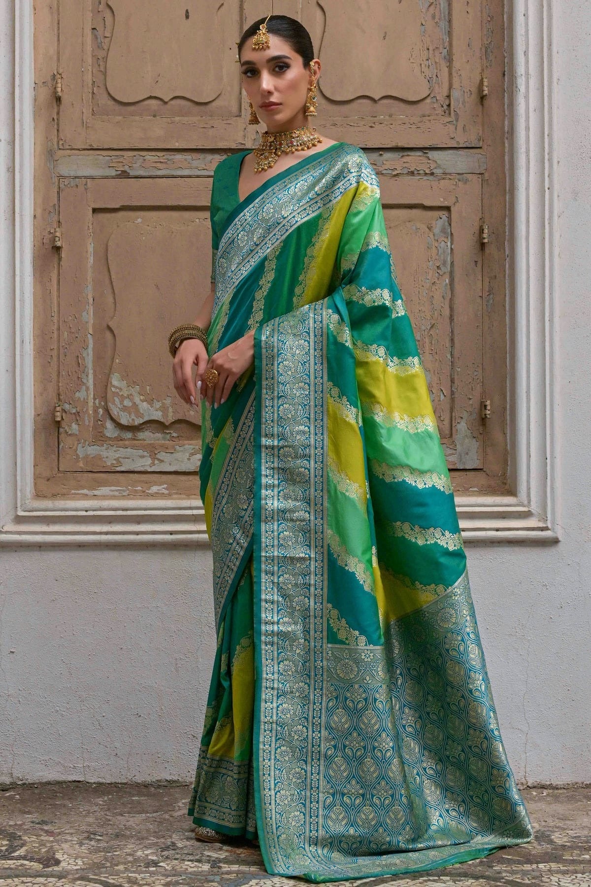 Green Colour Banarasi Silk Traditional Saree SD1260041 A