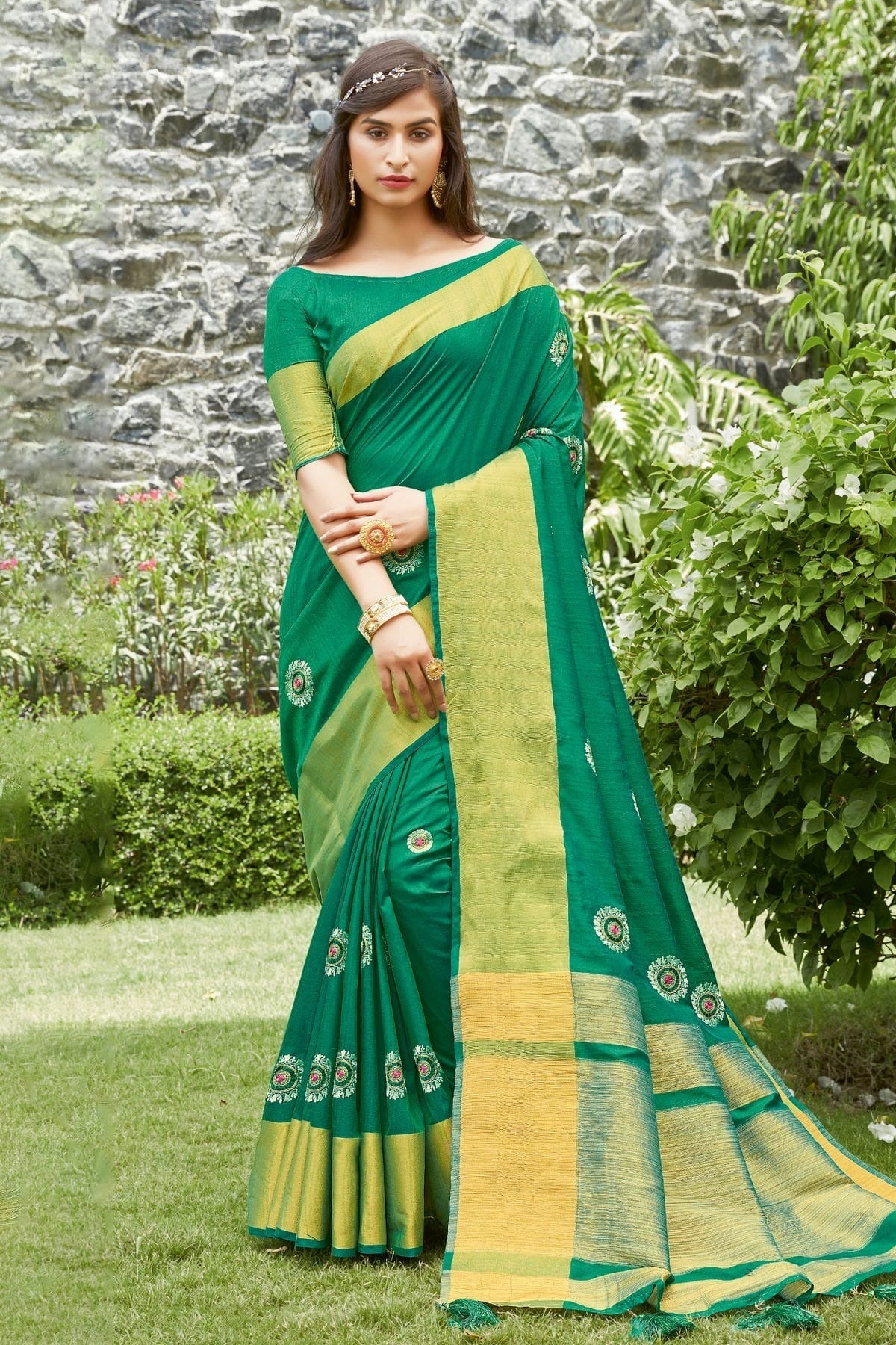 Green Colour Embroidery Work Handloom Silk Saree SD1101261