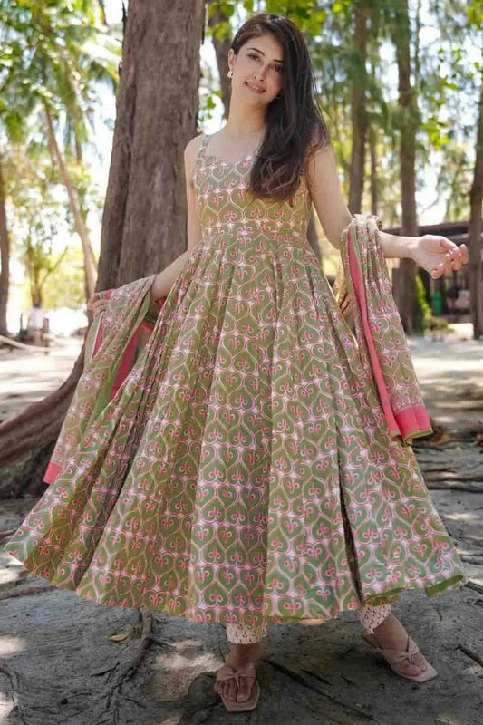 Green Colour Muslin Stitched Suit SS1113314