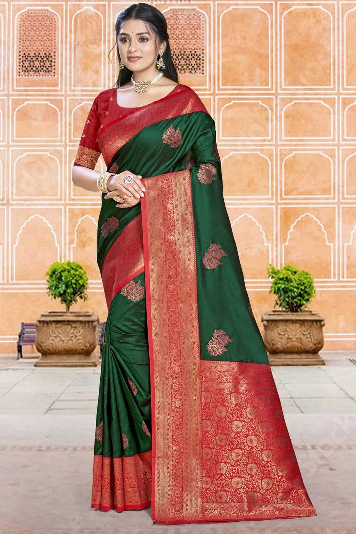 Green Colour Silk Woven Work Traditional Saree SD1103135