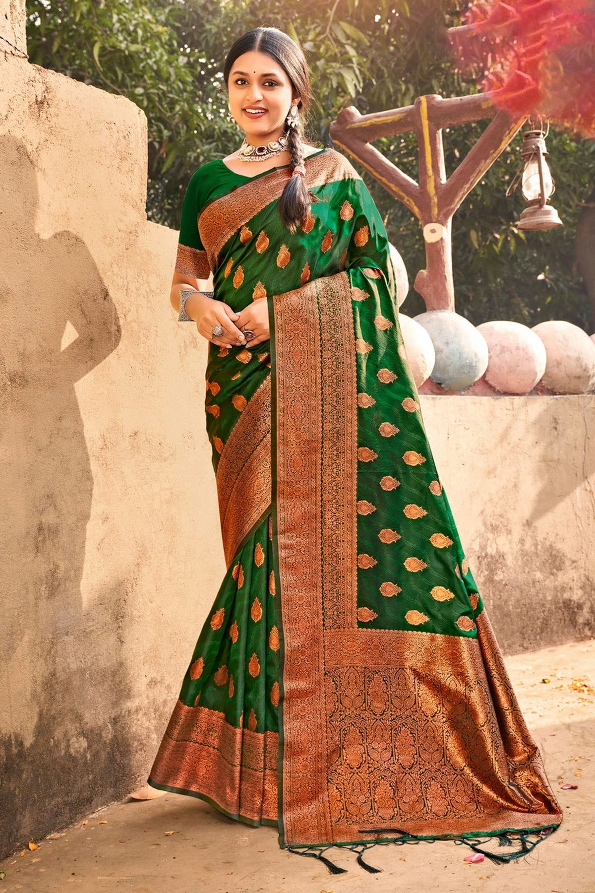 Green Colour Woven Work Banarasi Silk Saree SD1101730