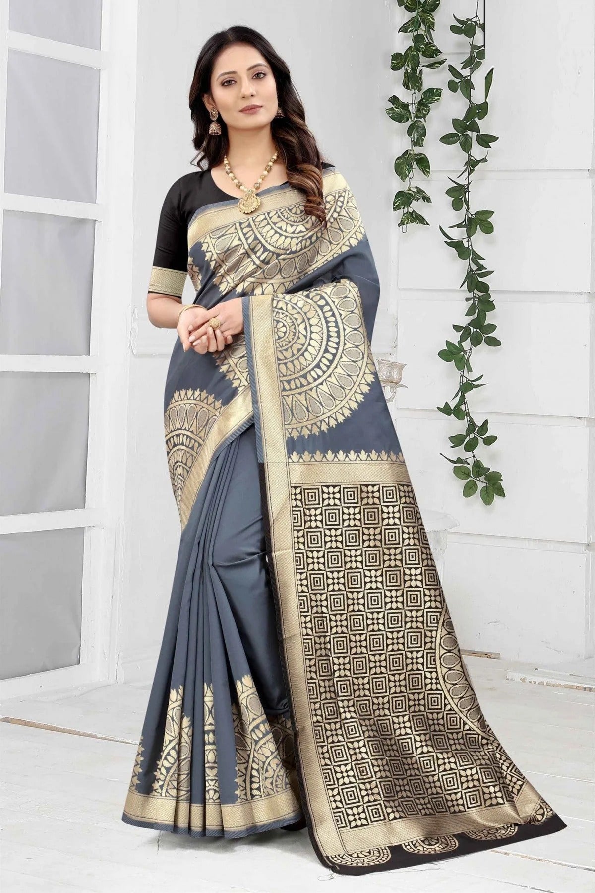 Grey Colour Banarasi Art Silk Woven Saree SD1120858