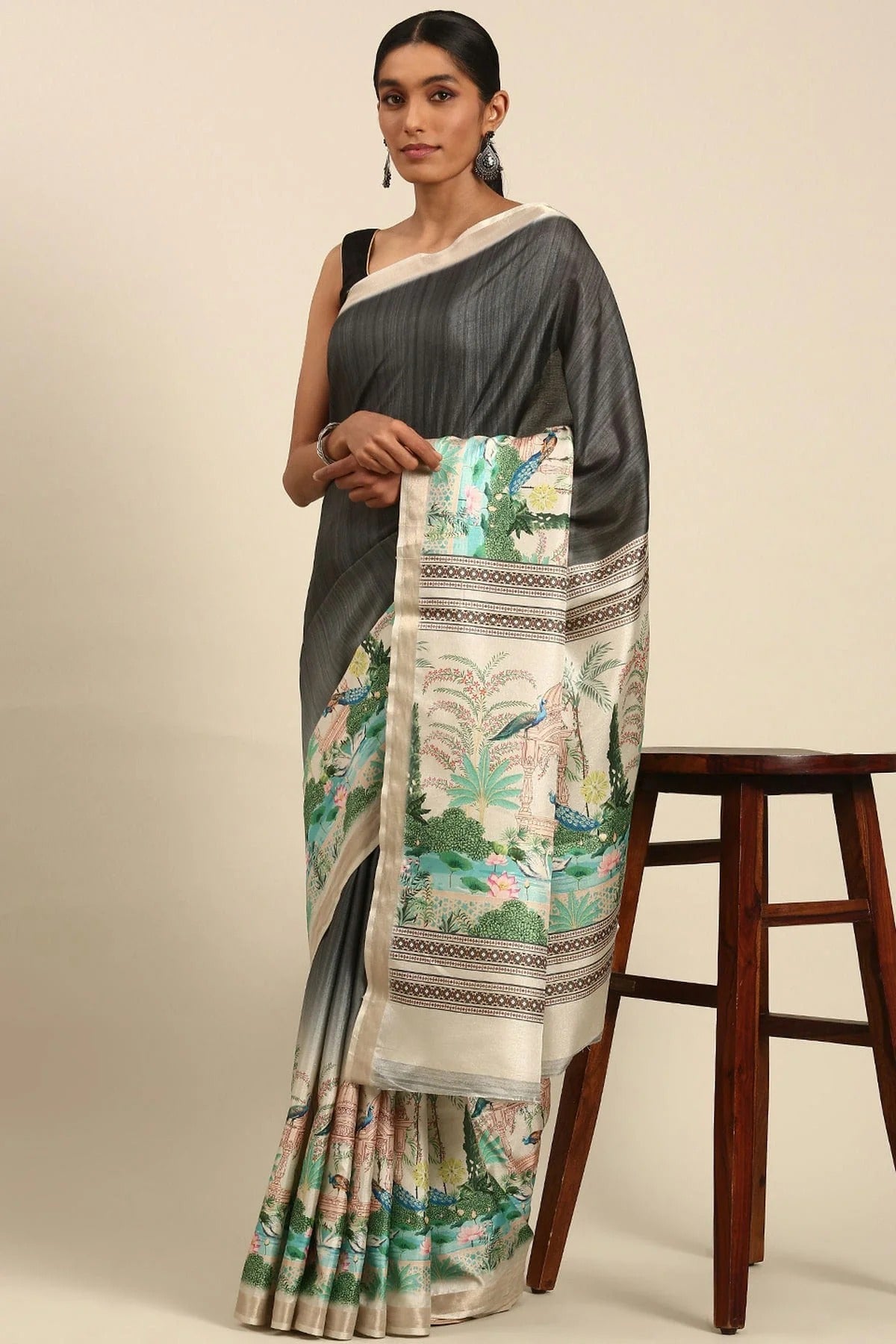Grey Colour Cotton Digital Printed Printed Saree SD1102856