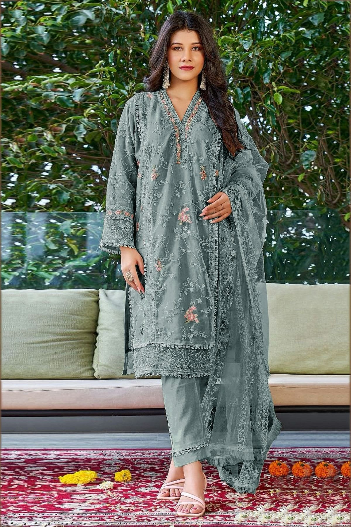Grey Colour Georgette Pakistani Suit SM1110693