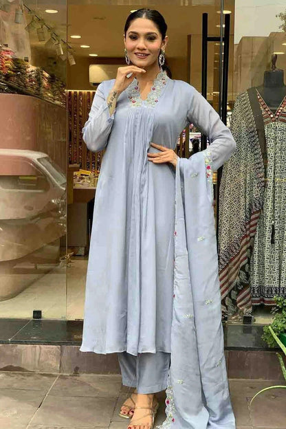 Grey Colour Viscose Chinon Stitched Suit SS1113327