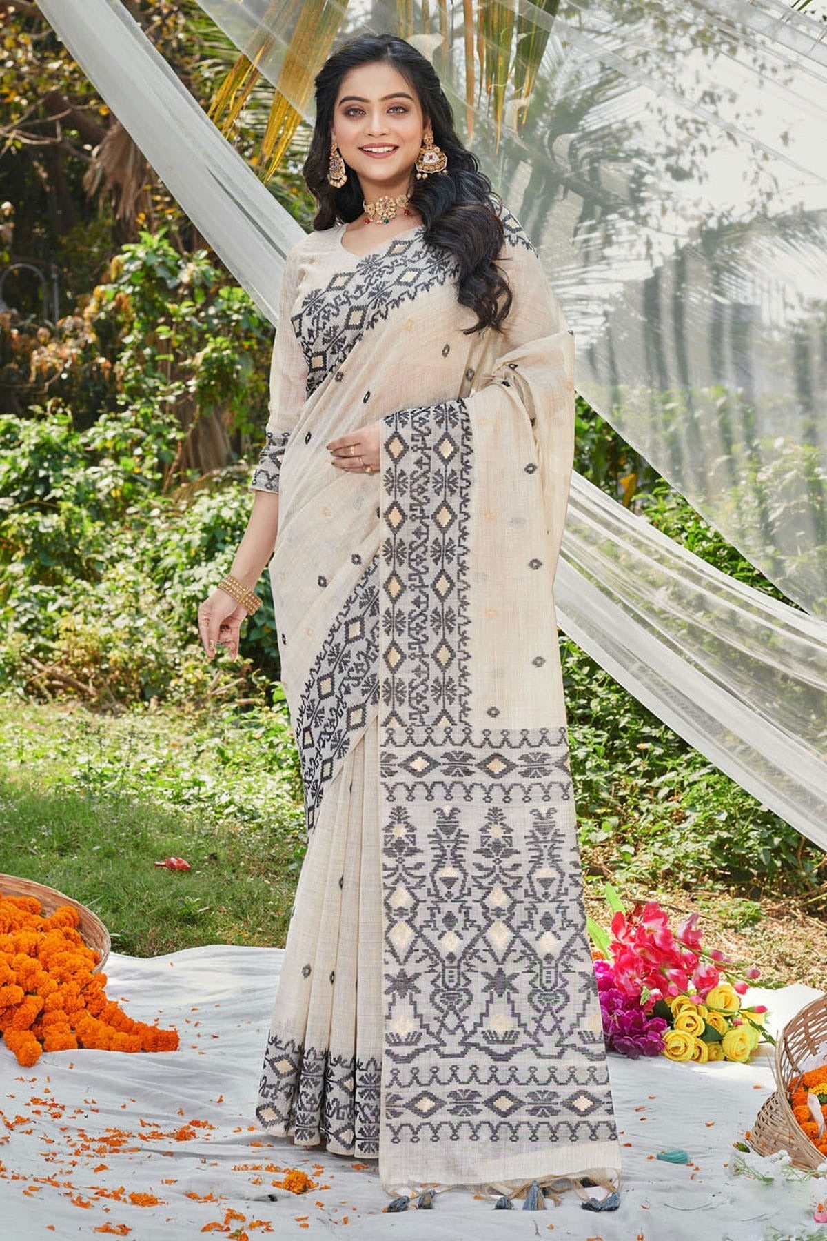 Grey Colour Woven Work Cotton Saree SD1101911