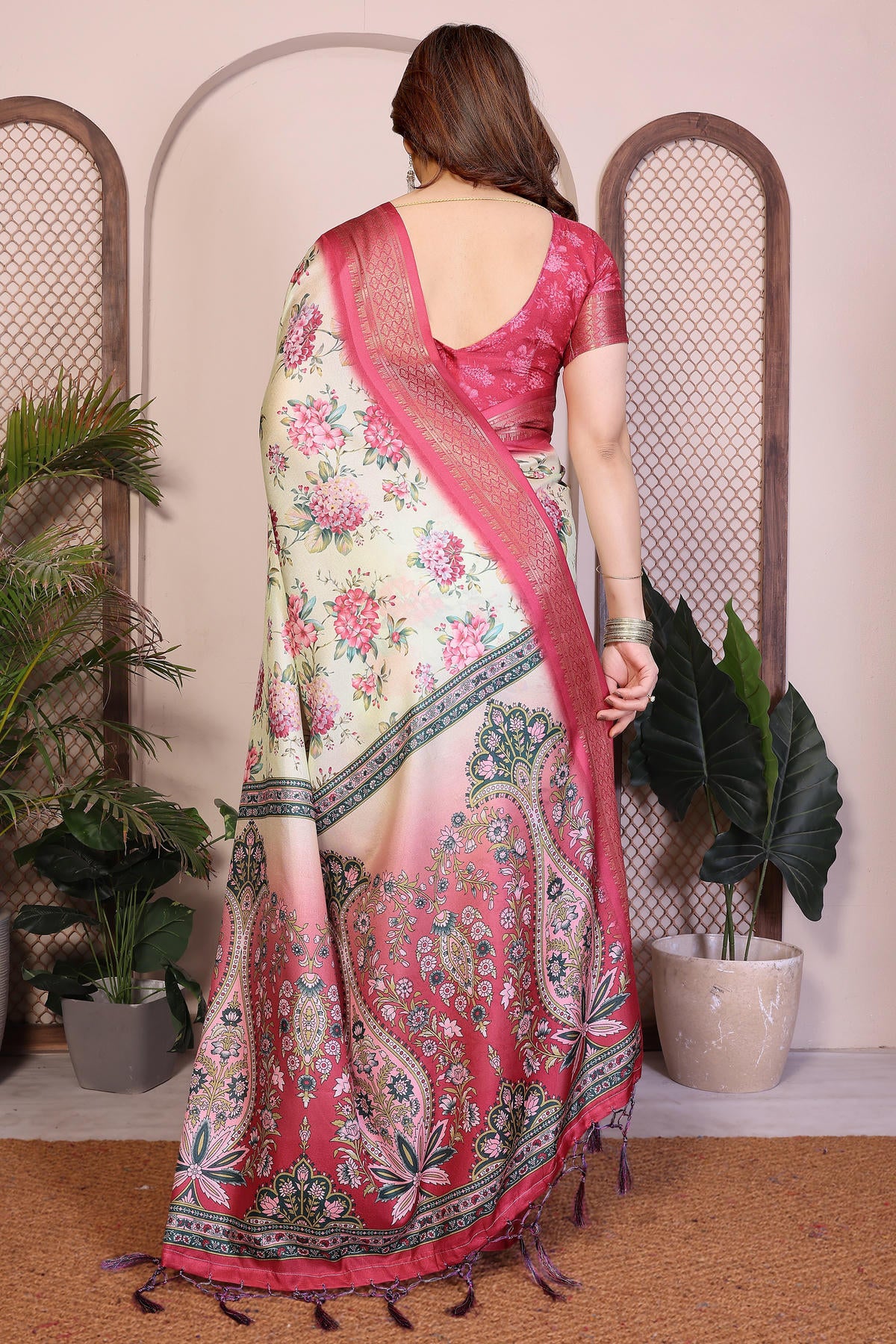 Light Yellow Colour Cotton Silk Printed Saree