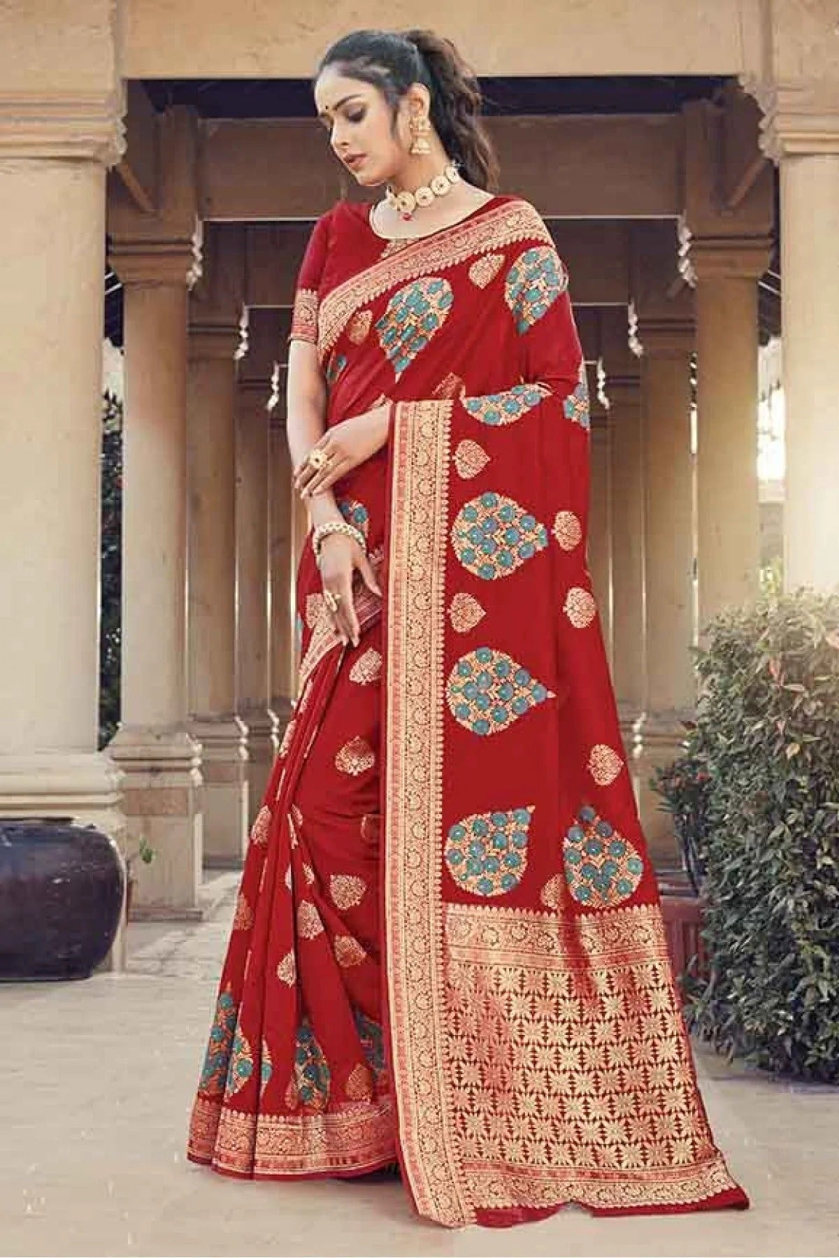 Maroon Colour Silk Traditional Saree SD1100115