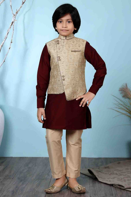 Maroon and Beige Colour Cotton Silk Kurta Pajama With Jacket BW1070094