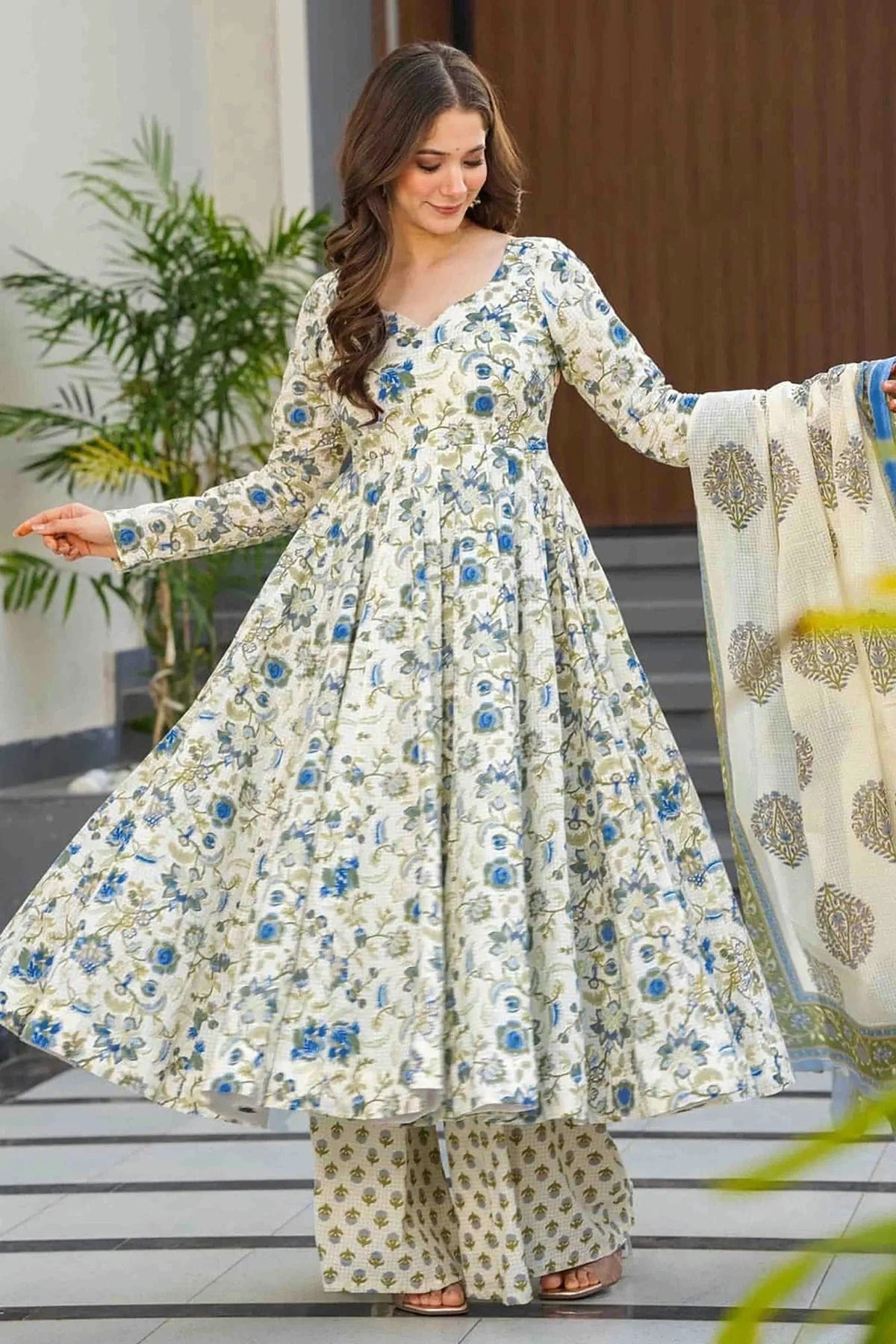 Off White Colour Muslin Stitched Suit SS1113316