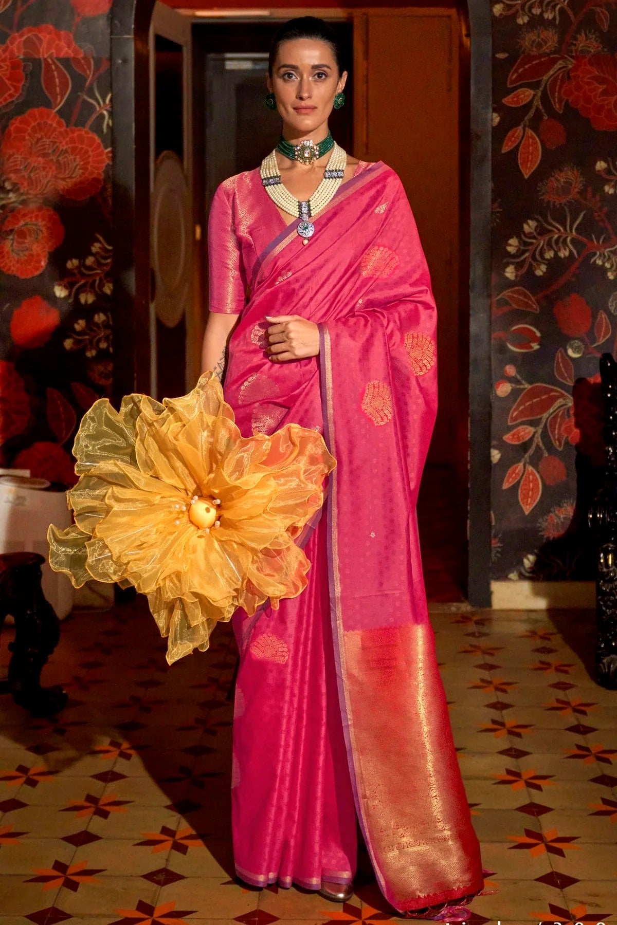 Pink Colour Handloom Weaving Silk Woven Work Saree SD1290079