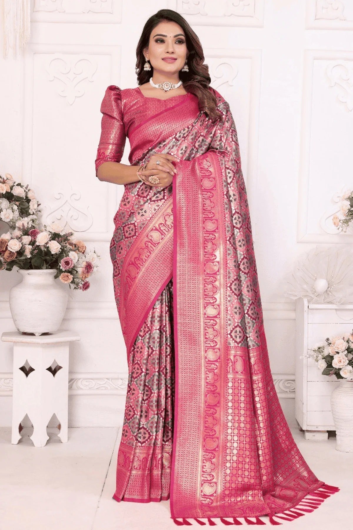 Pink Colour Woven Work Banarasi Silk Traditional Saree SD1250241