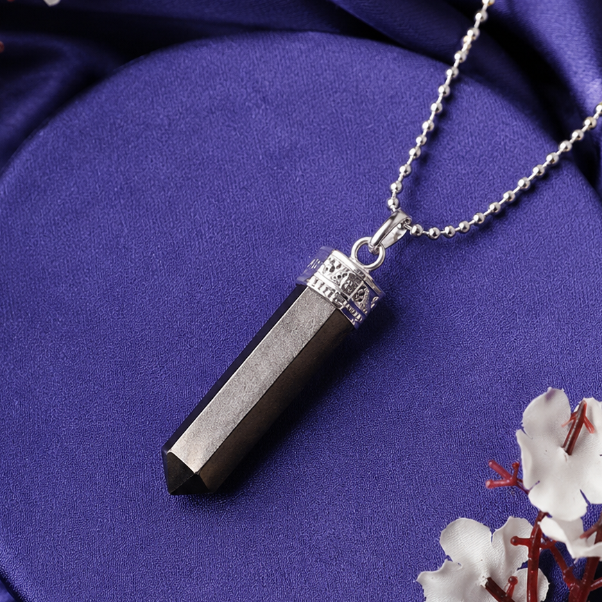 Raw Pyrite Point Pendant – Trendy Crystal Necklace for Protection & Good Luck