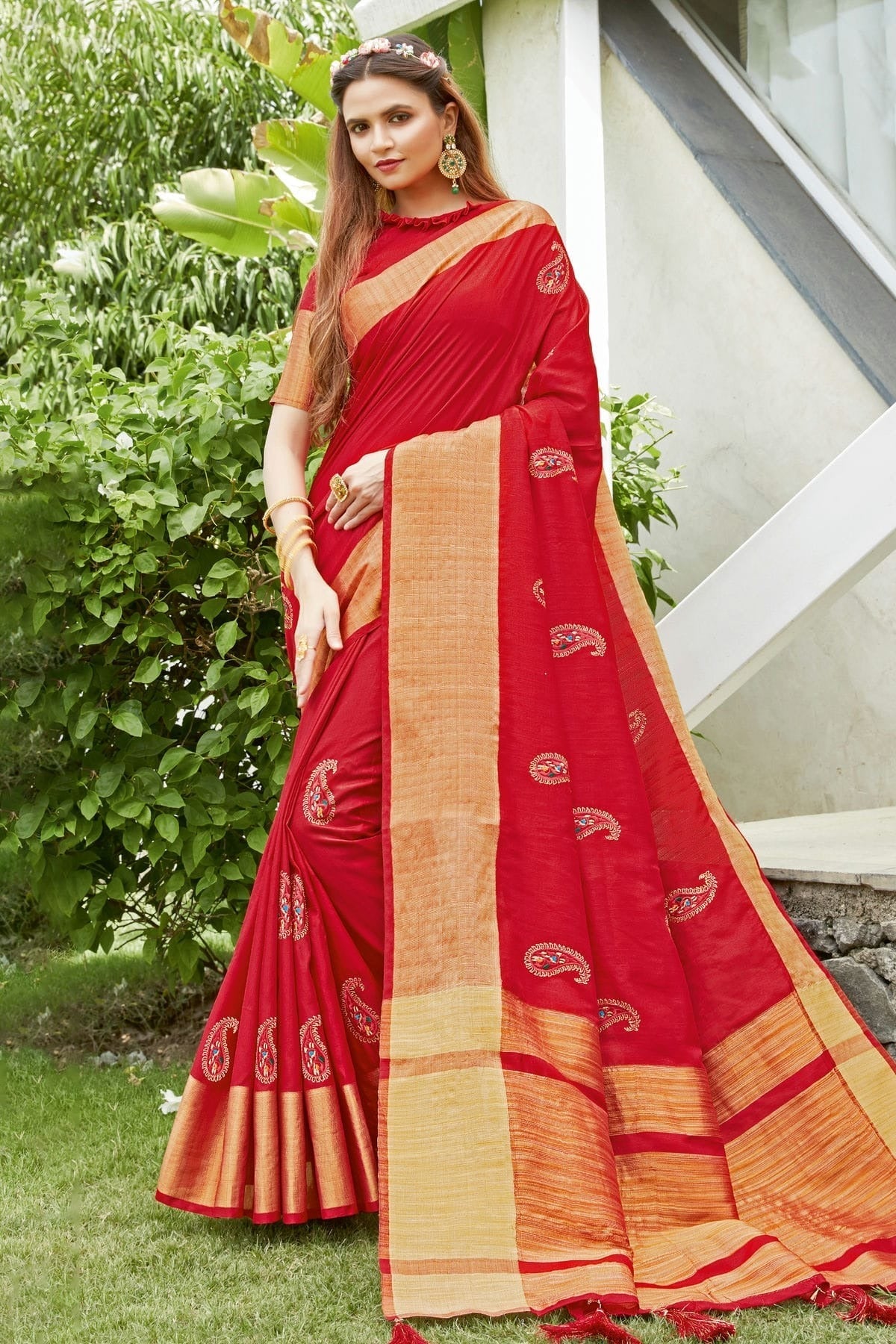 Red Colour Embroidery Work Handloom Silk Saree SD1101262