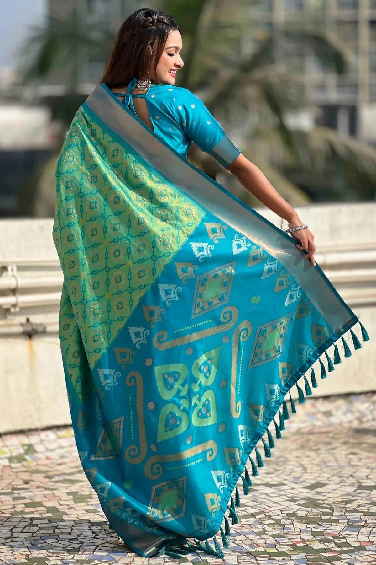 Sea Green Colour Patola Silk Traditional Saree SD1112663 A