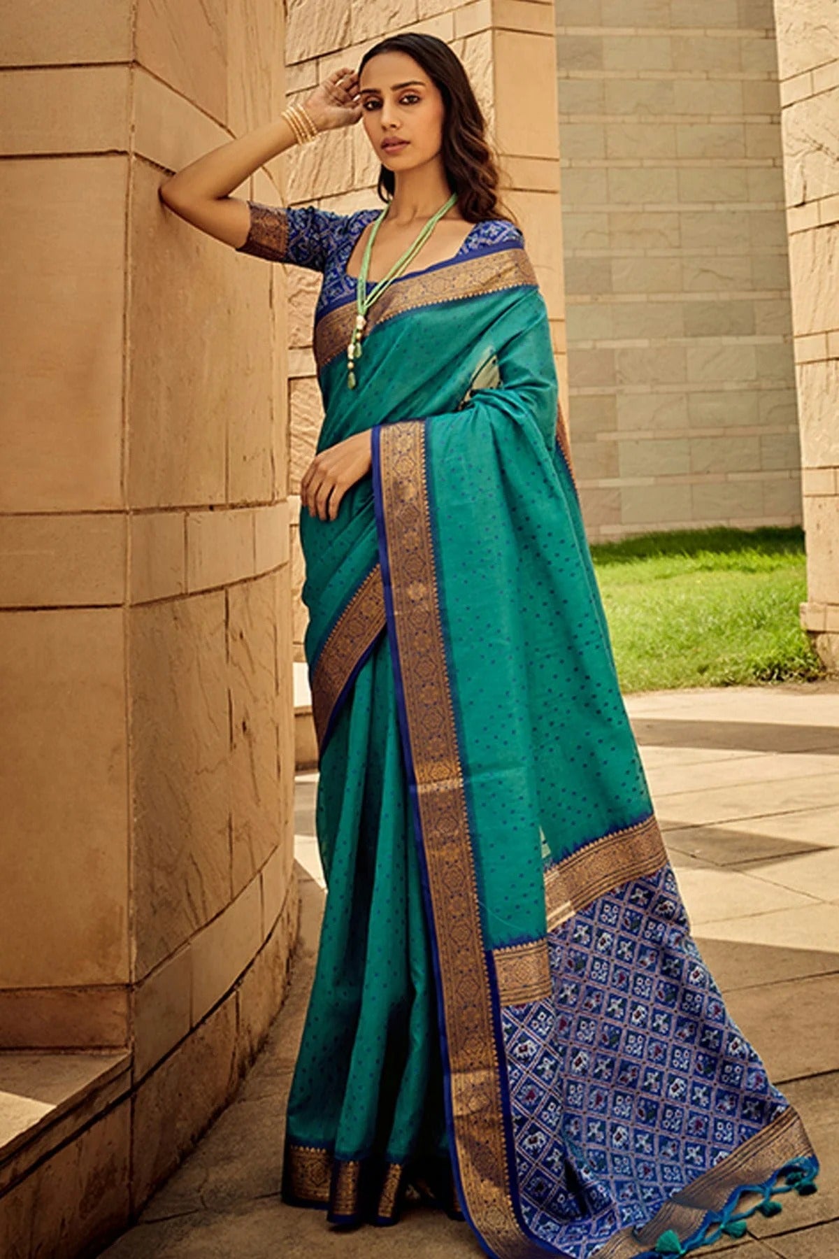 Sky Blue Colour Handloom Silk Saree SD1110079