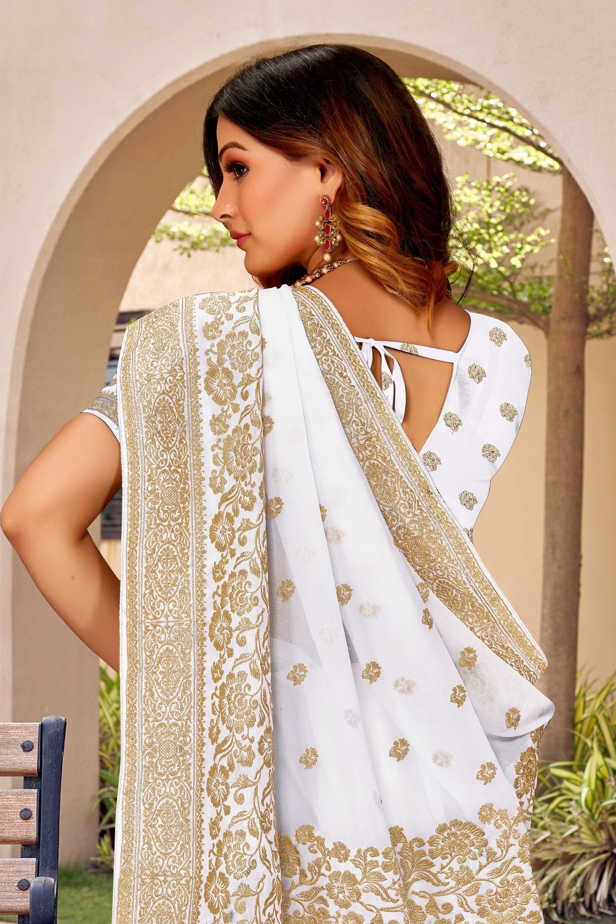 White Colour Georgette Designer Saree LC1121441 A
