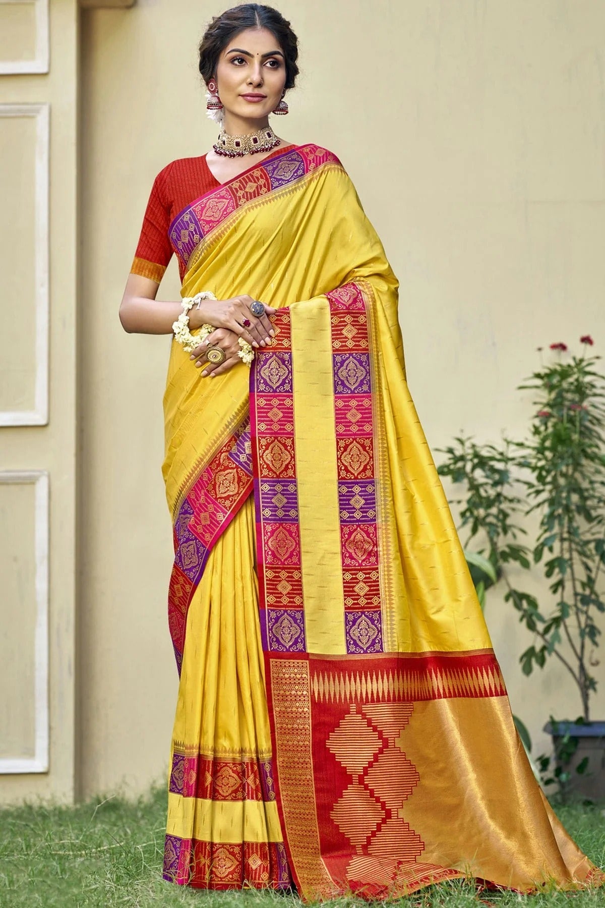 Yellow Colour Silk Woven Work Traditional Saree SD1102799