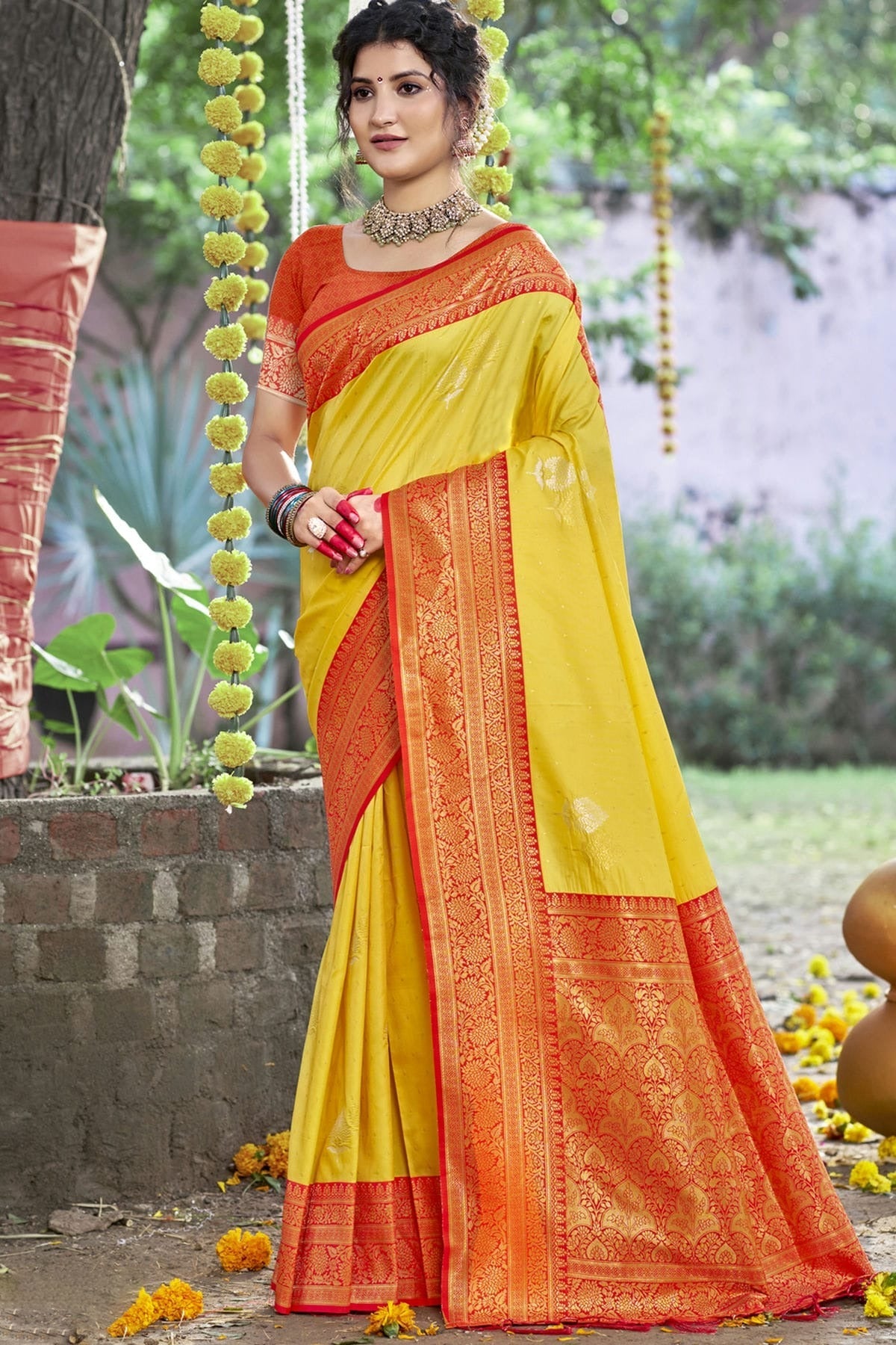 Yellow Colour Silk Woven Work Traditional Saree SD1102809