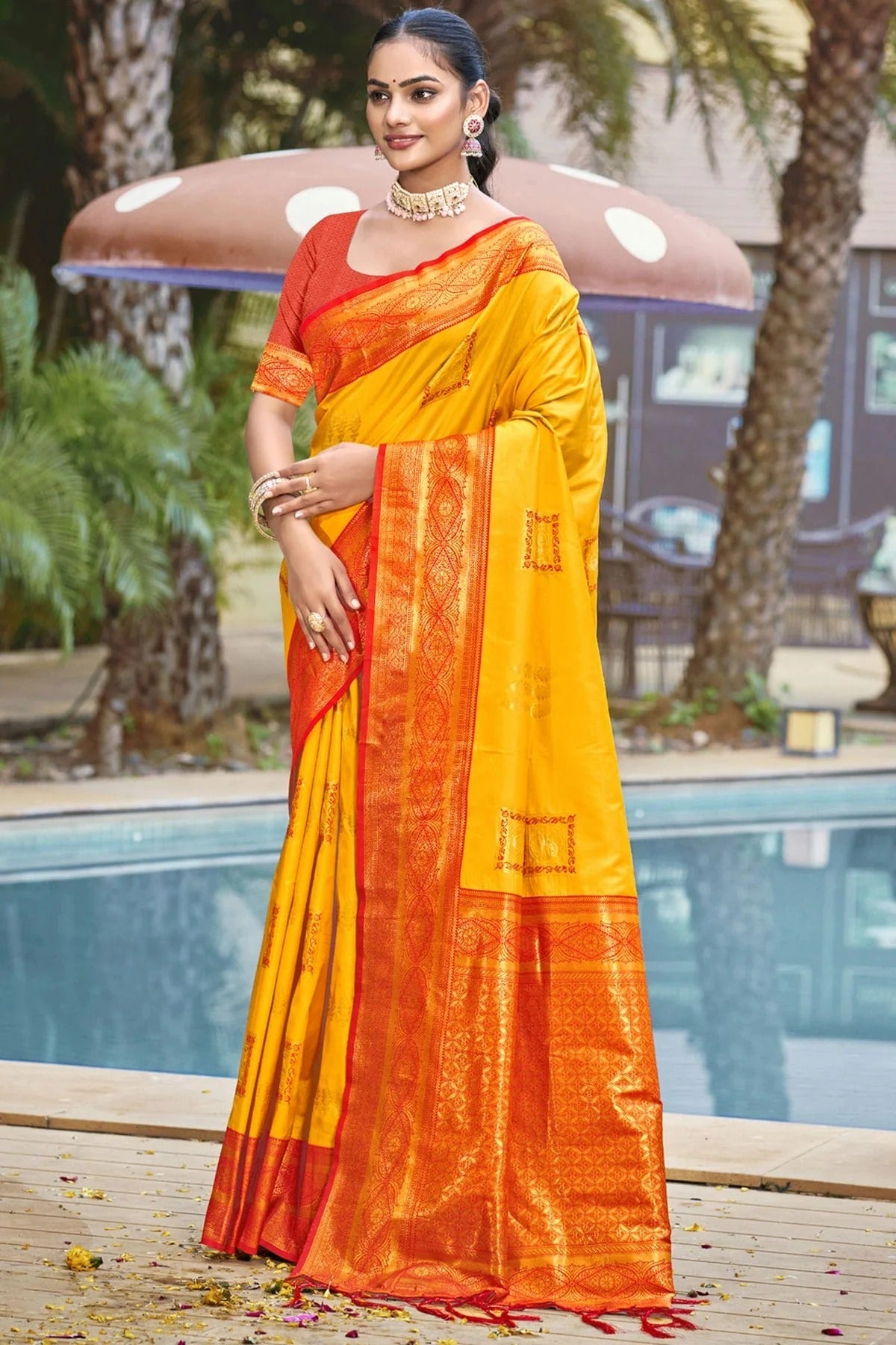 Yellow Colour Silk Woven Work Traditional Saree SD1102944